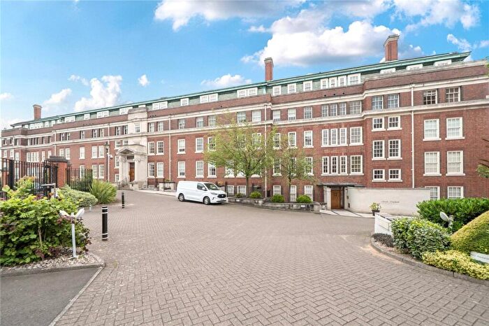 3 Bedroom Flat To Rent In Standard Hill, Nottingham, Nottinghamshire, NG1