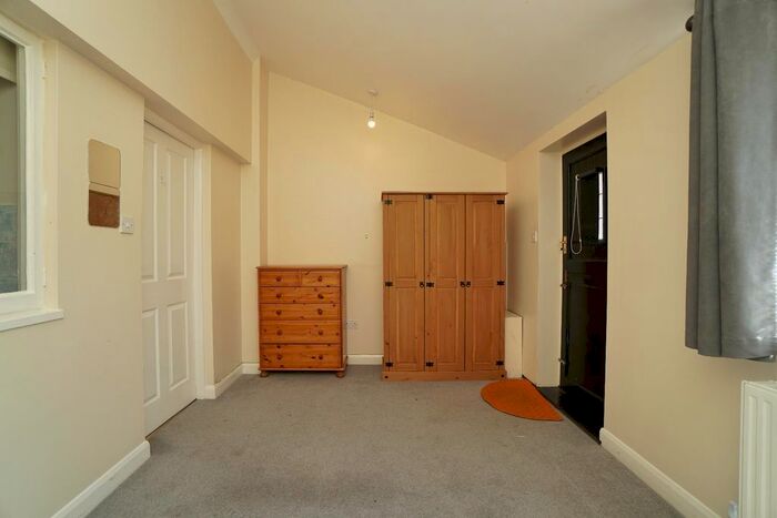 1 Bedroom Flat To Rent In Apartment Ivon House, Long Street, Easingwold, YO61