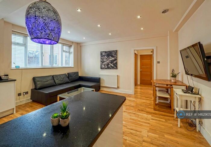 1 Bedroom Flat To Rent In Wallace Court, London, NW1