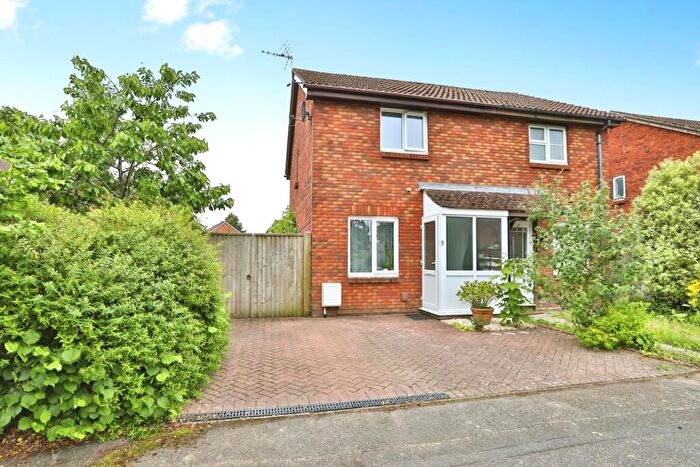 3 Bedroom Semi-Detached House For Sale In Warmwell Close, Muscliff, Bournemouth, Dorset, BH9