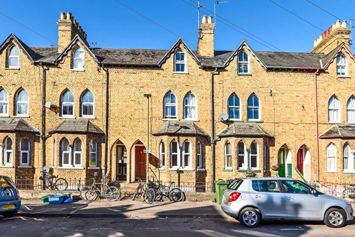 5 Bedroom Terraced House To Rent In Marston Street, Student Bedroom, OX4