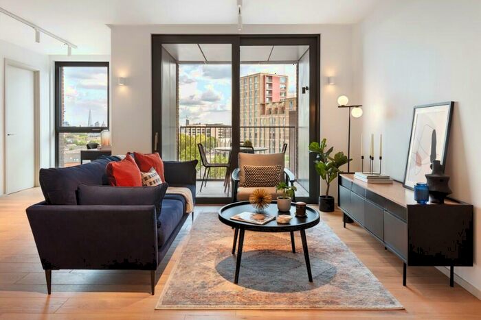 2 Bedroom Apartment To Rent In Author Kings Cross, York Way, London, N1