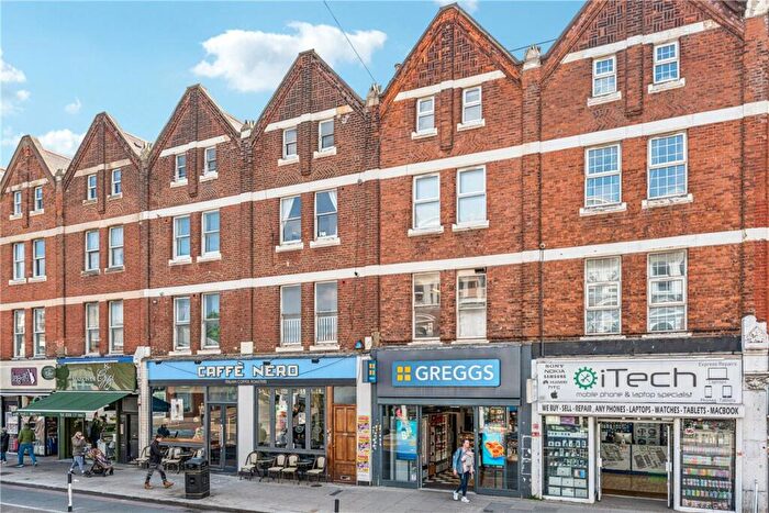 1 Bedroom Apartment To Rent In Balham High Road, London, SW12