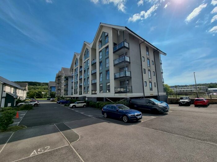 1 Bedroom Flat For Sale In Phoebe Road, Copper Quarter, Pentrechwyth, Swansea, City And County Of Swansea., SA1