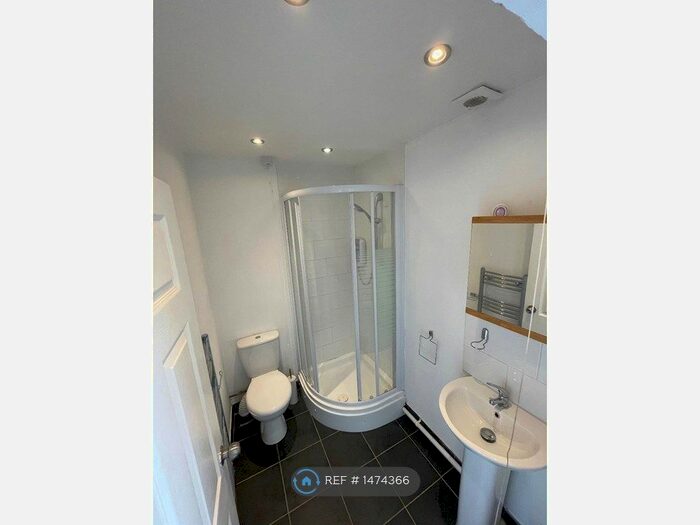 3 Bedroom Flat To Rent In Crompton Street, Derby, DE1