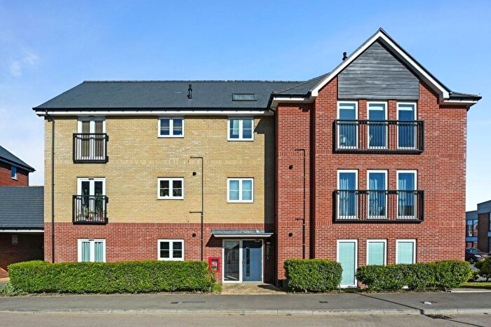 1 Bedroom Flat For Sale In Searle Crescent, Broomfield, CM1