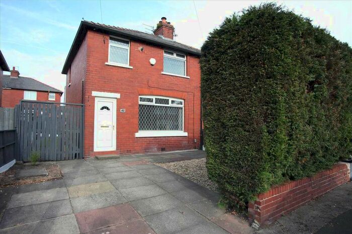 3 Bedroom Semi-Detached House To Rent In Beech Avenue, Kearsley, Kearsley, BL4