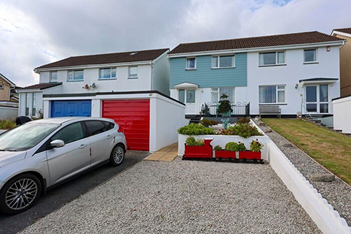 3 Bedroom Semi-Detached House For Sale In Meadway, St Austell, PL25