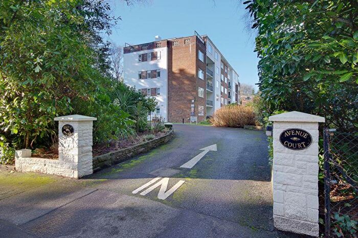 4 Bedroom Apartment For Sale In Elegant & Spacious Renovated Ground Floor Apartment, BH13
