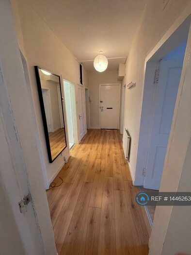 3 Bedroom Flat To Rent In Raploch Avenue, Glasgow, G14