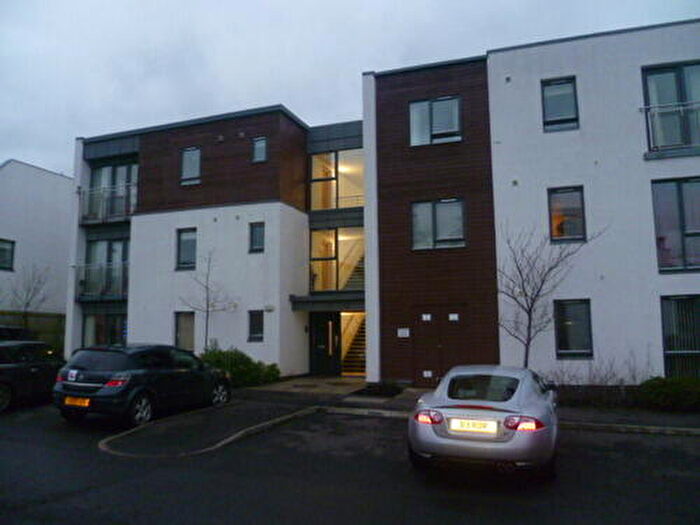 2 Bedroom Flat To Rent In Bavelaw Road, Balerno, EH14
