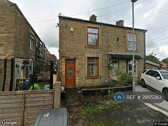 2 Bedroom Terraced House To Rent In Lark St, Oldham, OL1