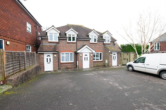 2 Bedroom Flat To Rent In Hempstead Road, Uckfield, TN22