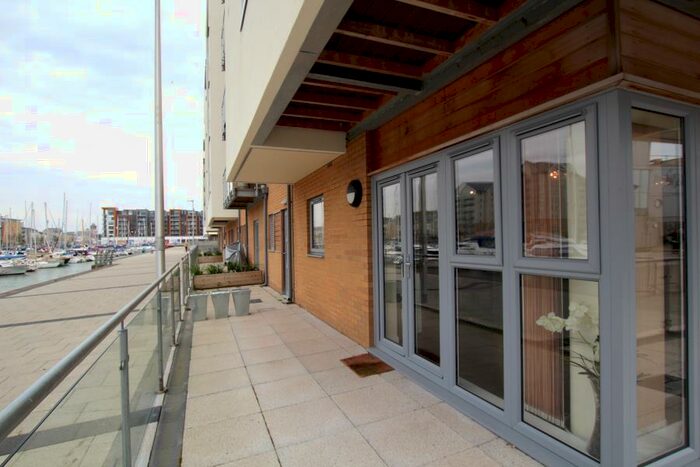 1 Bedroom Apartment To Rent In Mizzen Court - Portishead Marina, BS20