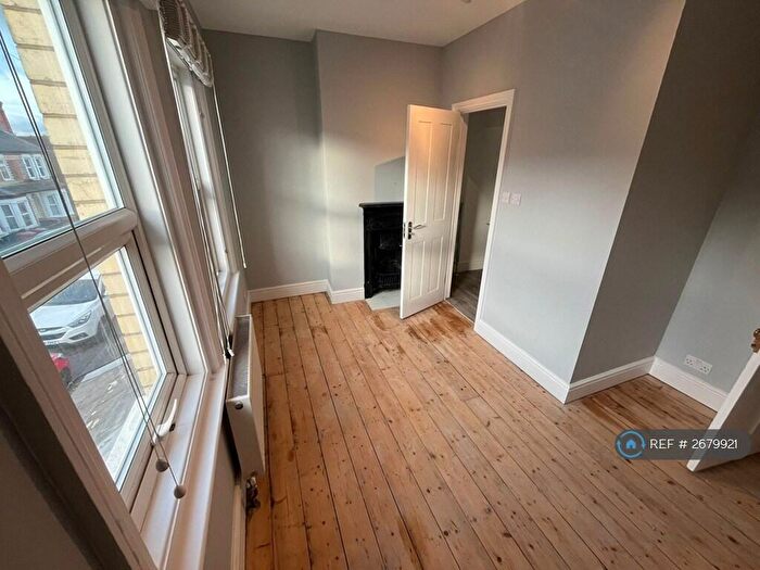 4 Bedroom Terraced House To Rent In Norris Road, Reading, RG6