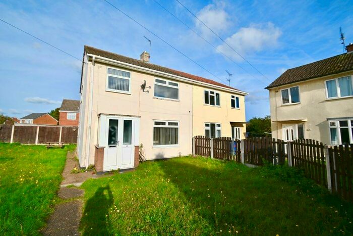 3 Bedroom Semi-Detached House To Rent In Kingsley Crescent, Armthorpe, Doncaster, DN3