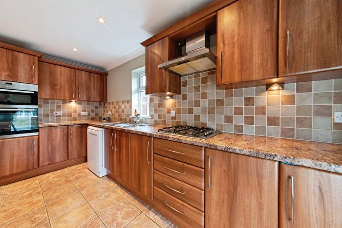 3 Bedroom Detached Bungalow For Sale In Clover Way, Spalding, PE11