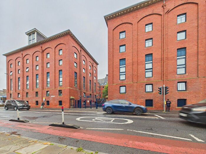 2 Bedroom Flat To Rent In Slateford Road, Slateford, Edinburgh, EH14