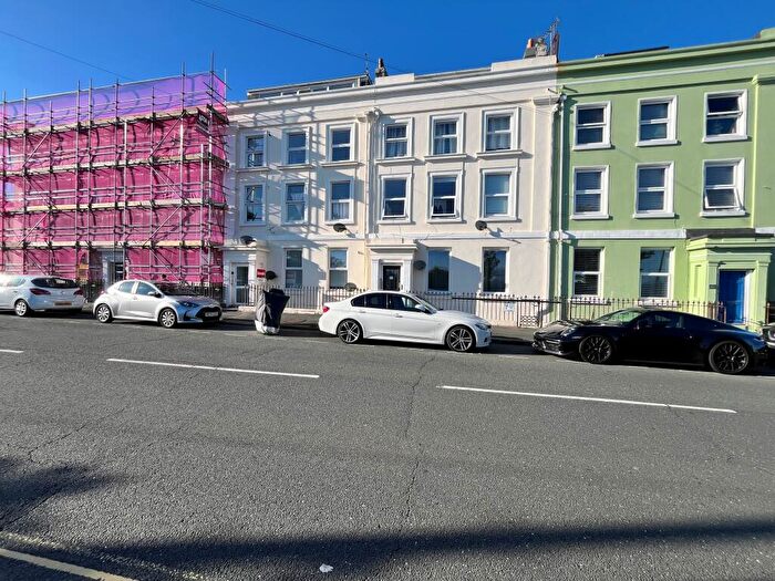 2 Bedroom Apartment To Rent In Victoria Place, PL1