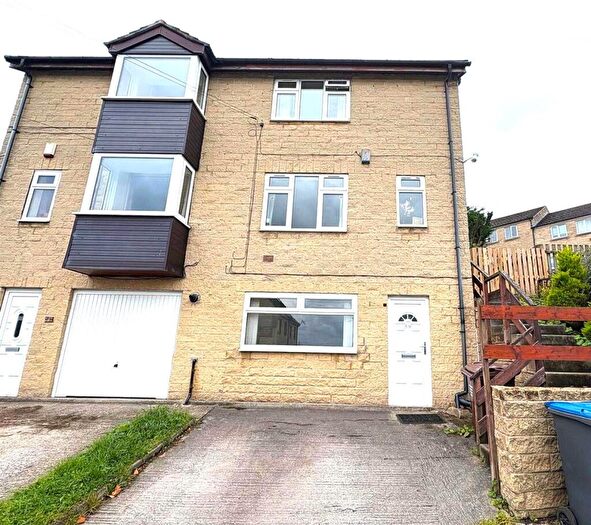 4 Bedroom Semi-Detached House For Sale In Poplar Avenue, Horton Bank Top, Bradford, BD7