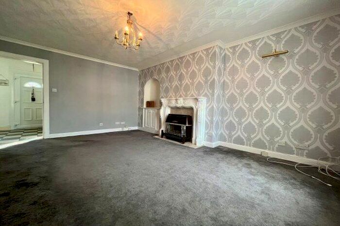 2 Bedroom Terraced House To Rent In Kilnwell Quadrant, Motherwell, ML1