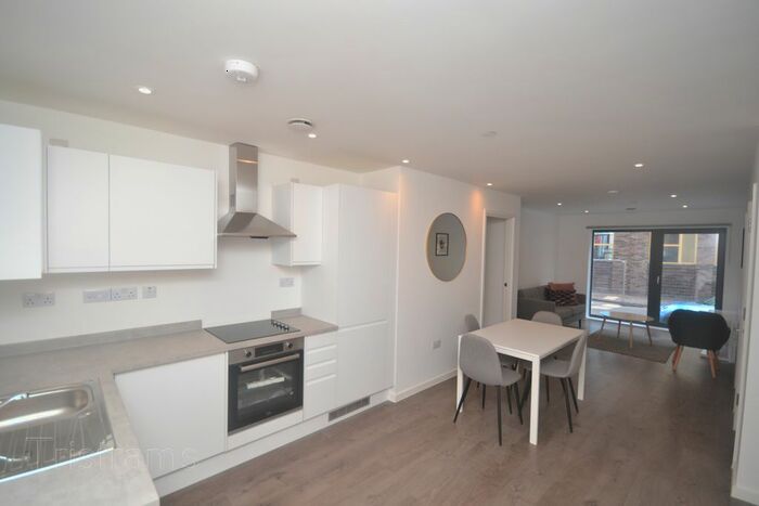 2 Bedroom Flat To Rent In Traffic Street, Nottingham, NG2