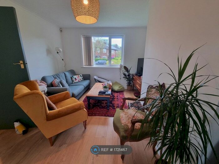 3 Bedroom Semi-Detached House To Rent In Winterburn Avenue, Manchester, M21