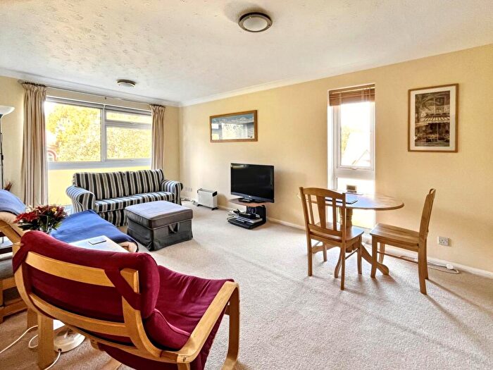 1 Bedroom Apartment For Sale In Meyrick Park, Bournemouth, BH2