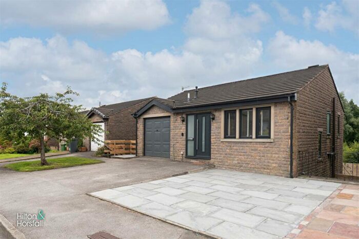 4 Bedroom Detached House To Rent In Barn Field Close, Colne, BB8