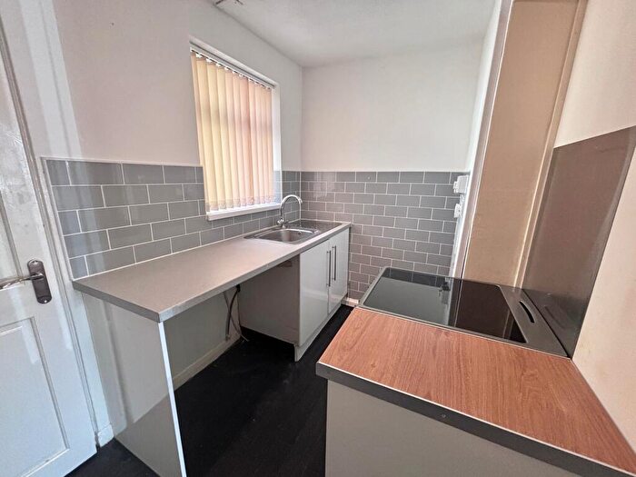 2 Bedroom Terraced House To Rent In Egton Street, Hull, HU8