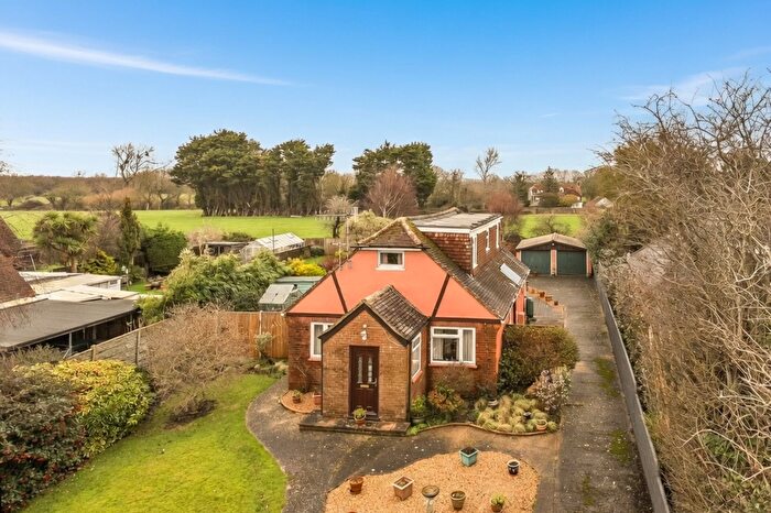 3 Bedroom Detached House For Sale In Ancton Close, Middleton-On-Sea, PO22