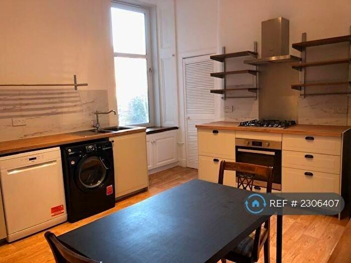 2 Bedroom Flat To Rent In West Princes Street, Glasgow, G4