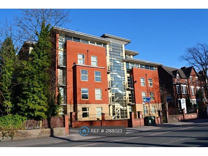 2 Bedroom Flat To Rent In Fitzwilliam Court, Manchester, M14