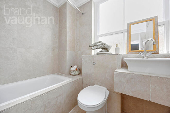 2 Bedroom Flat For Sale In Marine Parade, Brighton, East Sussex, BN2