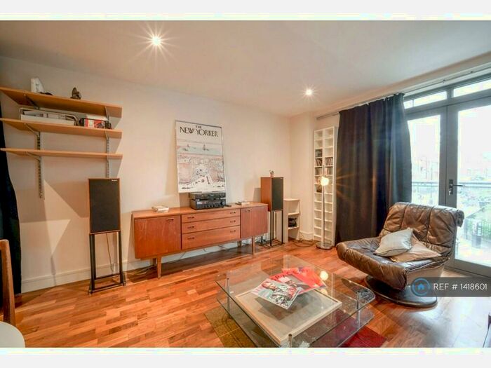 1 Bedroom Flat To Rent In Hoxton Square, London, N1