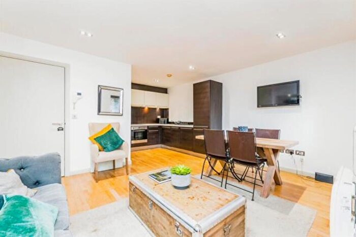 2 Bedroom Apartment To Rent In Cathedral Road, Cardiff, CF11