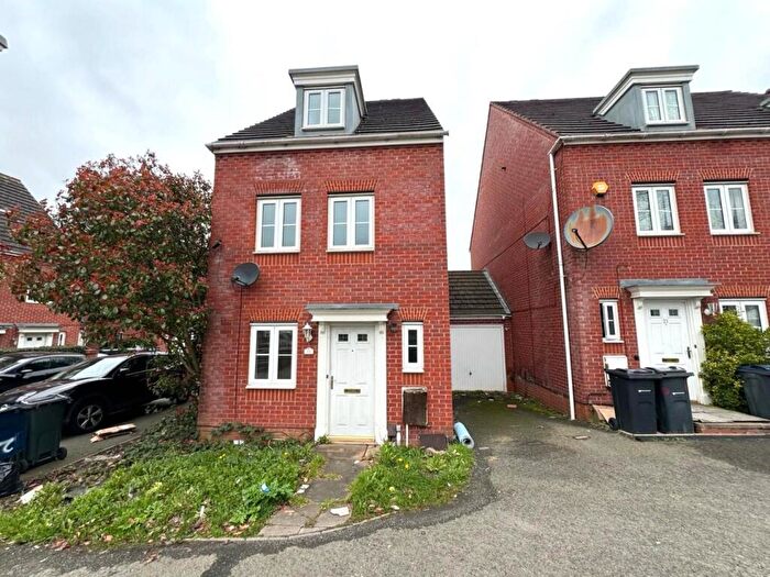 4 Bedroom Detached House For Sale In Scholars Close, Birmingham, B21