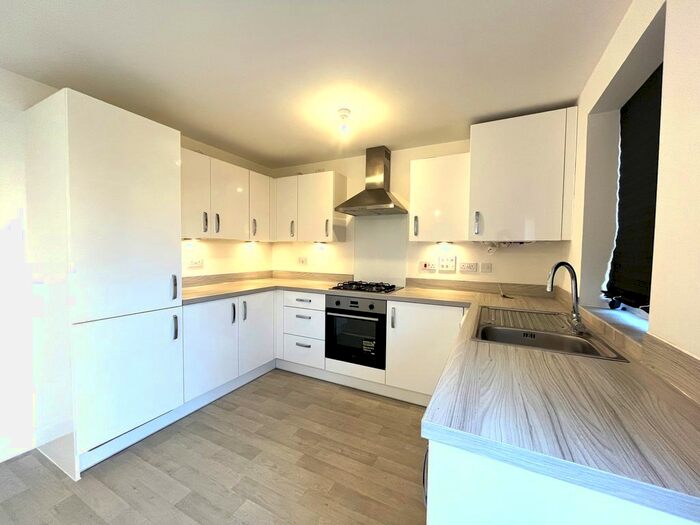 3 Bedroom Terraced House To Rent In Brent Lane, Havant, PO9