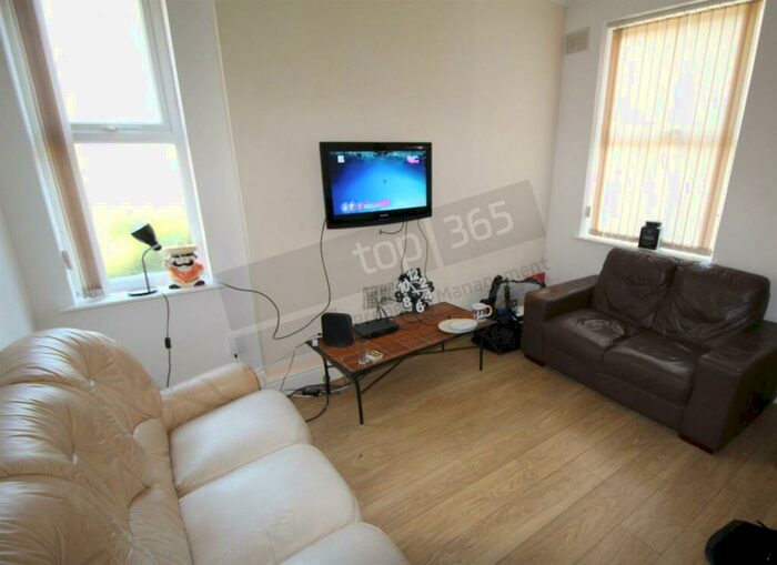 6 Bedroom End Of Terrace House To Rent In *£pppw Exc Bills* Bed On Willoughby Avenue, NG7