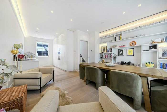 3 Bedroom Duplex To Rent In Regents Park Road, Primrose Hill, London, NW1