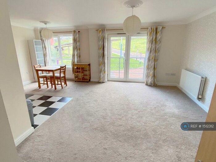 2 Bedroom Flat To Rent In Park Grange Mount, Sheffield, S2