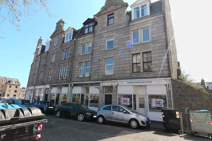 1 Bedroom Flat To Rent In Leadside Road, Flat First Floor Left, AB25