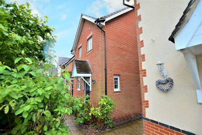 3 Bedroom End Of Terrace House To Rent In Saddler Corner, Sandhurst, GU47