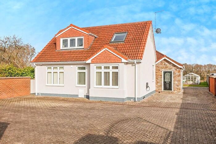 5 Bedroom Detached House For Sale In Ram Hill, Coalpit Heath, Bristol, BS36