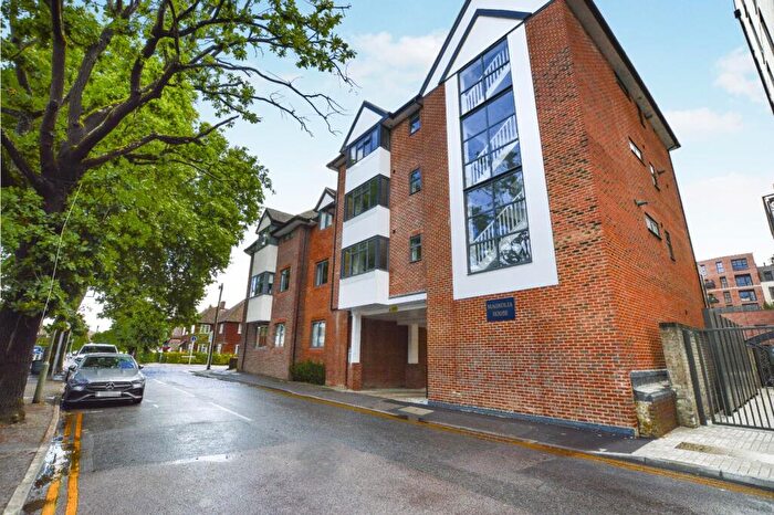 3 Bedroom Maisonette For Sale In Magnolia House, Madeira Road, West Byfleet, Surrey, KT14