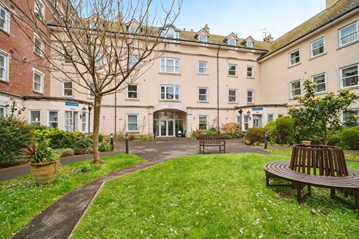 1 Bedroom Flat For Sale In Somerleigh Road, Dorchester, DT1