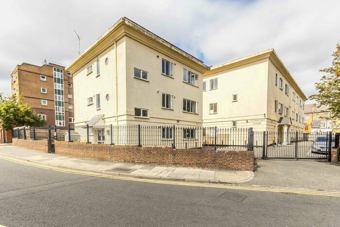 2 Bedroom Flat To Rent In Leeland Terrace, London, W13