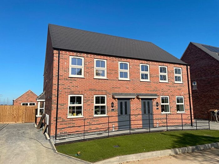 3 Bedroom Semi-Detached House To Rent In Barsley Drive, Metheringham, Lincoln, LN4