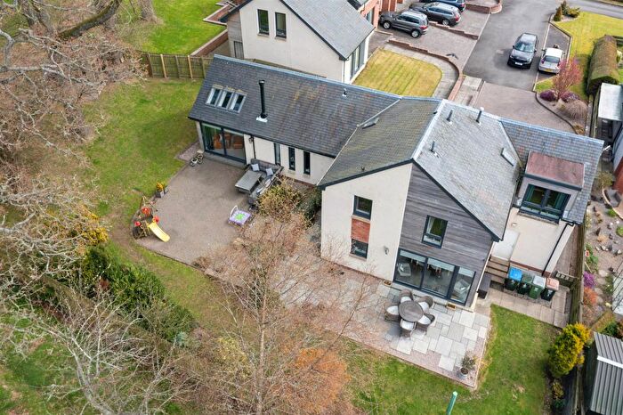 5 Bedroom Property For Sale In Pitcairngreen, Perth, PH1