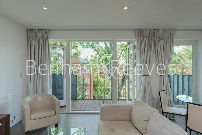 1 Bedroom Apartment To Rent In Bermondsey, SE16